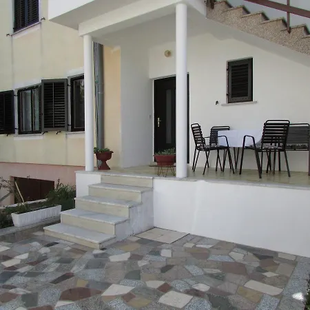 Mirela House With דירה *